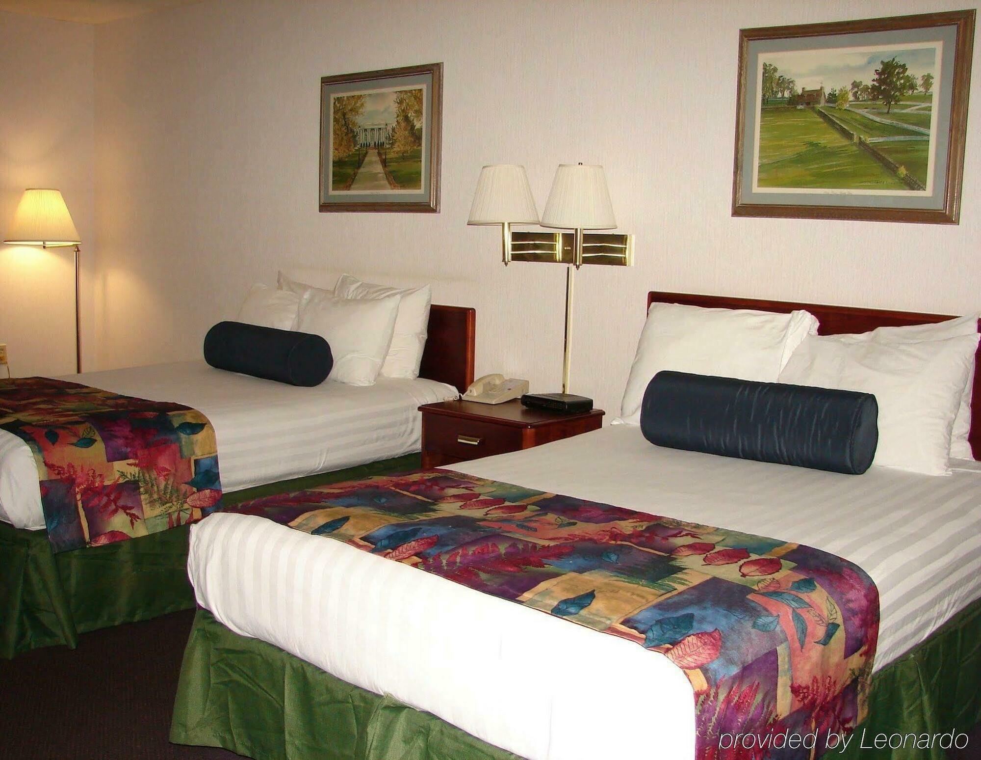 Best Western Parkside Inn Frankfort Room photo